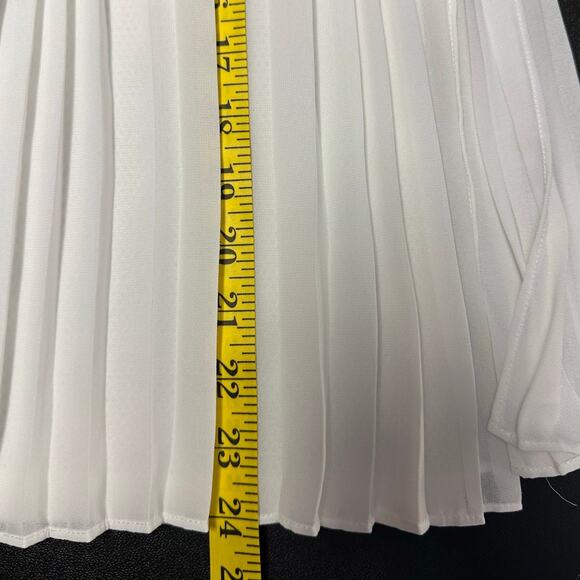 Gracia White Crew Neck Sleeveless Pleated Cape Blouse Size M - Picture 8 of 8